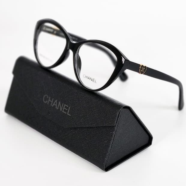 여성 뿔테 안경