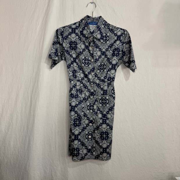 JP 페이즐리패턴 버튼 카라 원피스