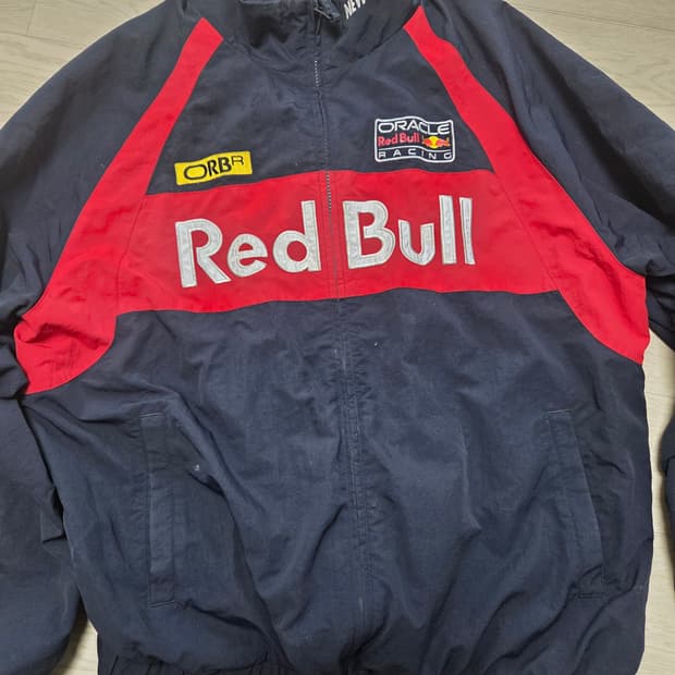 뉴에라 레드불 자켓 xl