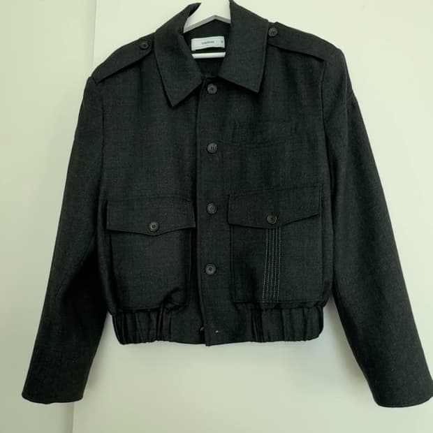 웨이비니스 견장 블루종 Epaulet Crop Blouson