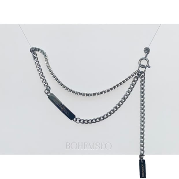 LAYERED CHIN NECKLACE