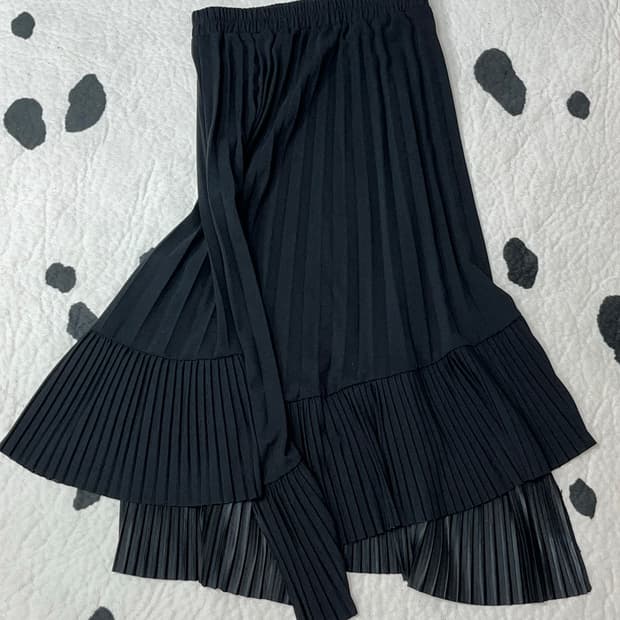 unbalance pleats long skirt