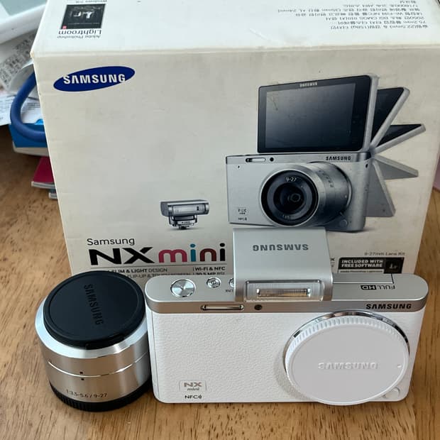 삼성 NX mini 미러리스 카메라 화이트