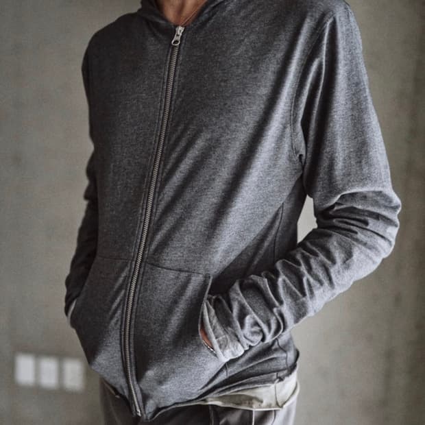 Textured hoodie zip