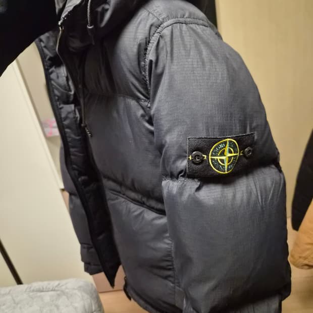 25FW 스톤 패딩 판매합니다