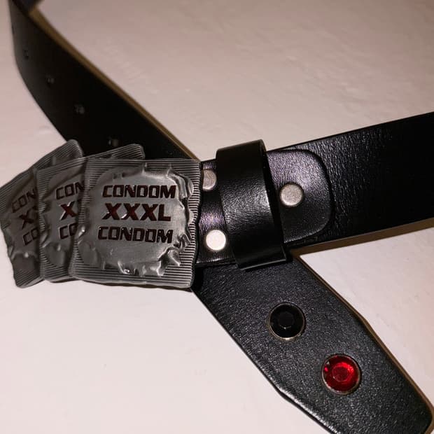Condom gemstone cow hide blet