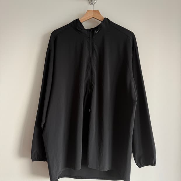 나이키(NIKE) 드라이핏 런닝 아노락