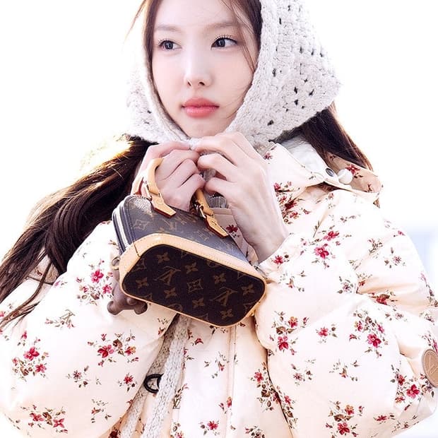 아모멘토 크로셰 반다나