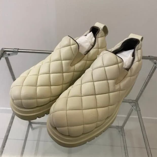 [42] 보테가베네타 퀼팅 레더 가죽 슬립온 더비 슈즈