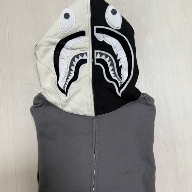 M)베이프 샤크 릴렉스드 핏 풀 집 후드 블랙