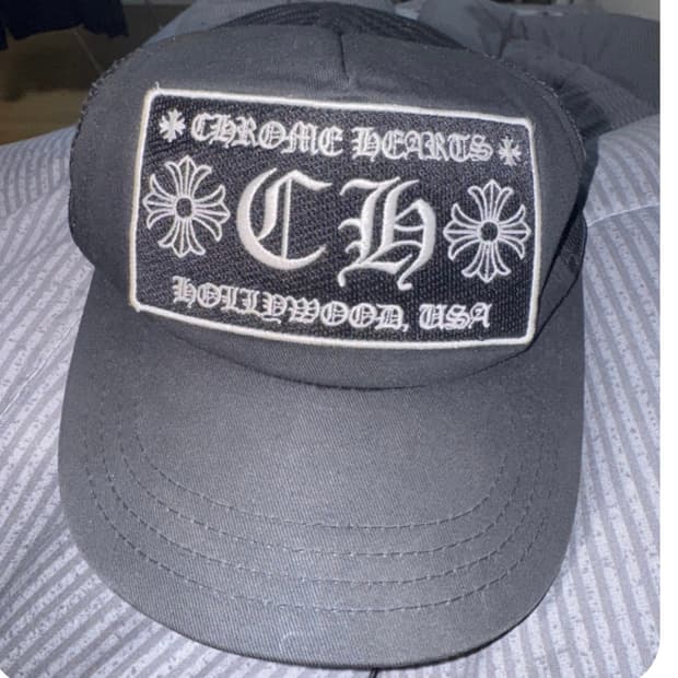 크롬하츠 모자 판매합니다.