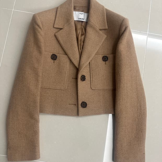 오브제 카멜 크롭 자켓