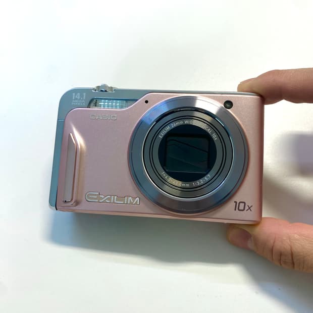 카시오 엑슬림 EX-H15 디지털 카메라