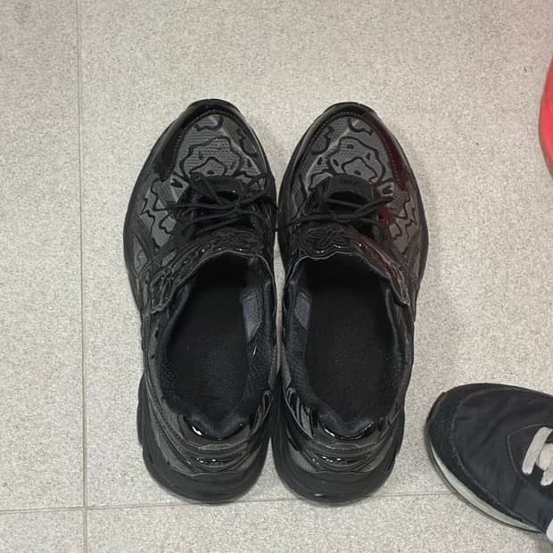 아식스 세실리아반센 275