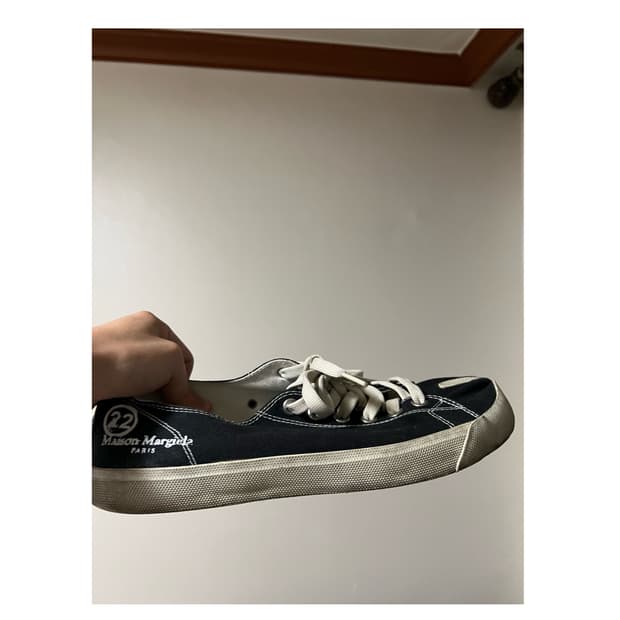 마르지엘라 타비 로우 탑 42