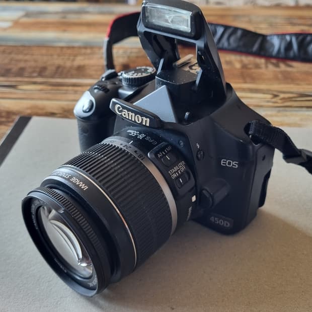 캐논 디지털카메라 450d + 18-55 줌렌즈 판매합니다.