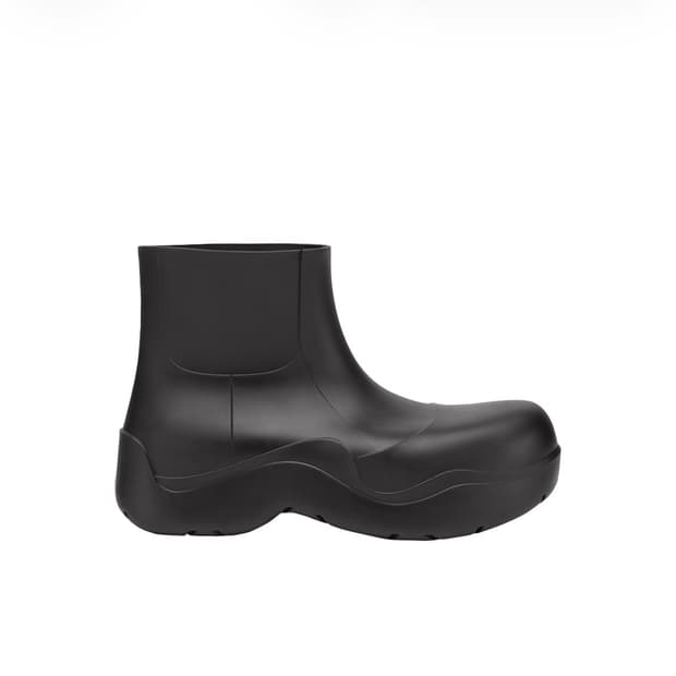 보테가 베네타 퍼들 앵클 부츠 블랙