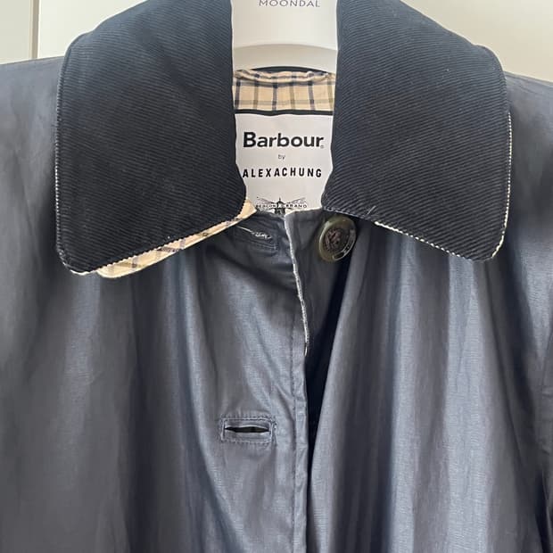 바버 알렉사청 레인코트