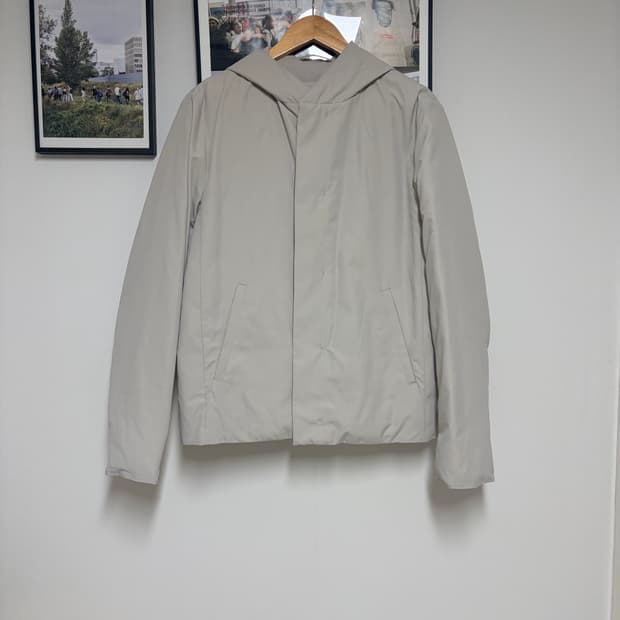 [50] cos 베이지 패딩 점퍼