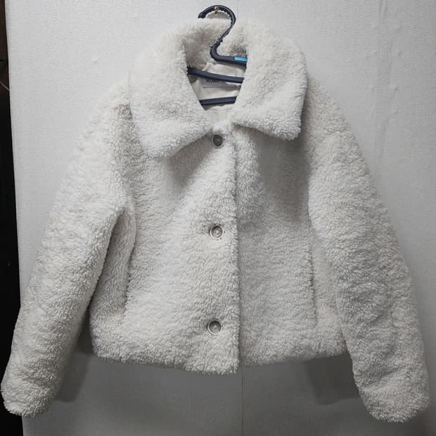 MIXXO 믹쏘 아이보리 두툼 뽀글이 숏 자켓 S