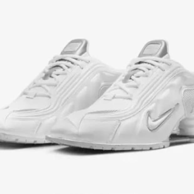 마틴로즈 샥스 MR4 화이트