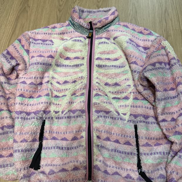 캐피탈본후리스