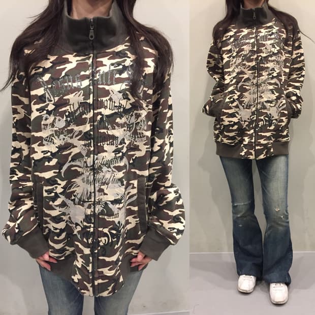 CENTER CLEASE 카모 스컬 집업