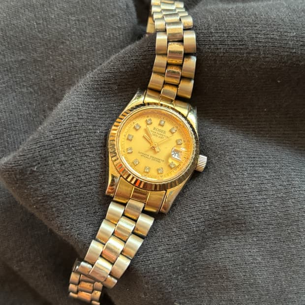 vintage rosee metal watch