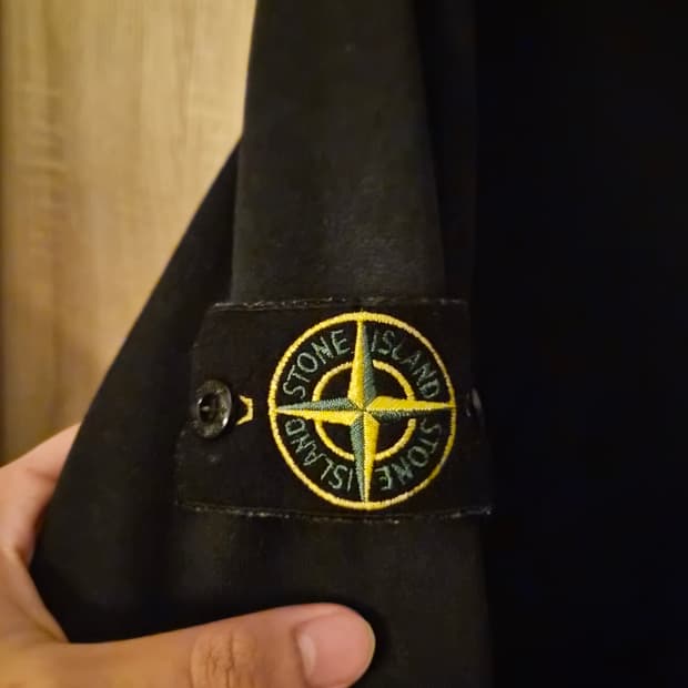 스톤아일랜드 맨투맨