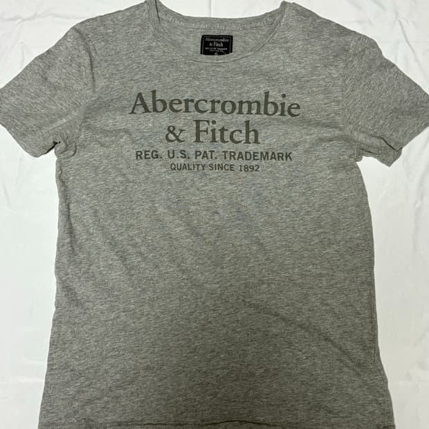 아베크롬비 회색 반팔 