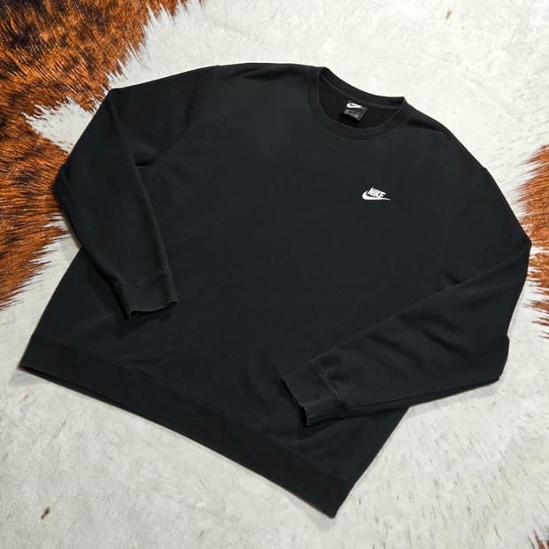 나이키 블랙 맨투맨