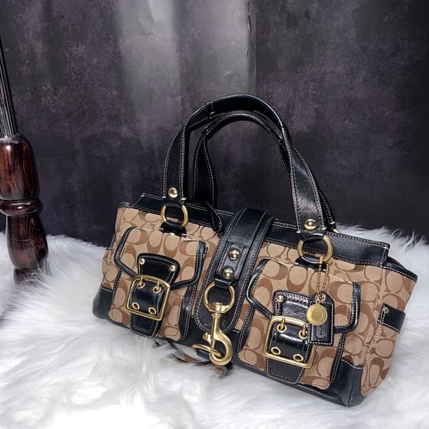 Rare coach 65주년 Legacy Mandy 아카이브 사첼백