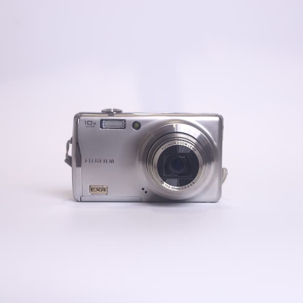 후지필름 파인픽스 F70 EXR 실버