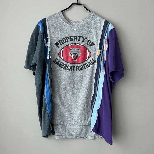 리빌드 바이 니들즈 티셔츠