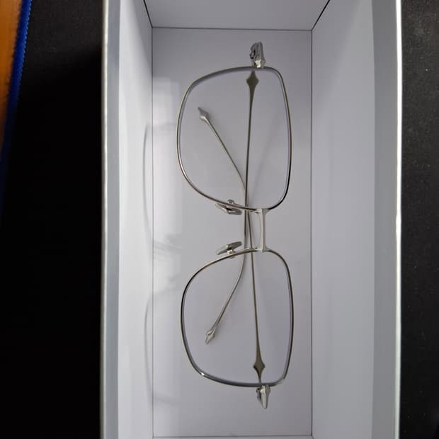 젠틀몬스터 안경 팝니다