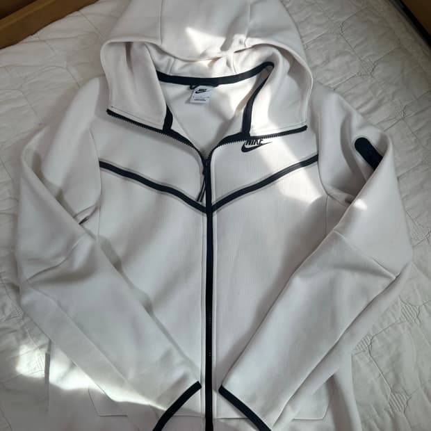 나이키 테크팩/플리스 흰색 s