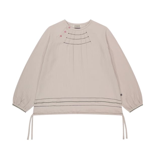 코이세이오 X 브라이스돌 지그재그 핀턱 블라우스 베이지