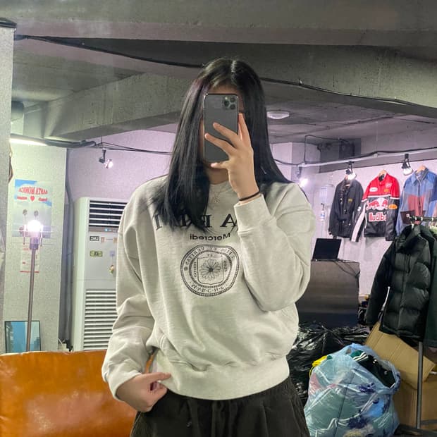 마르디 빅로고 그레이 맨투맨 B3484