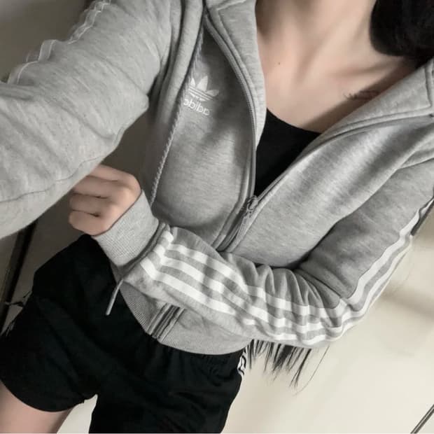 아디다스 딱붙핏 후드집업