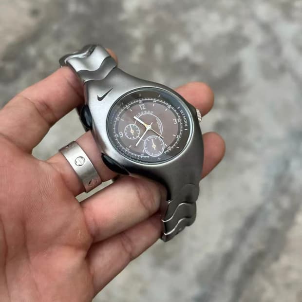 나이키 시계 트라이액스