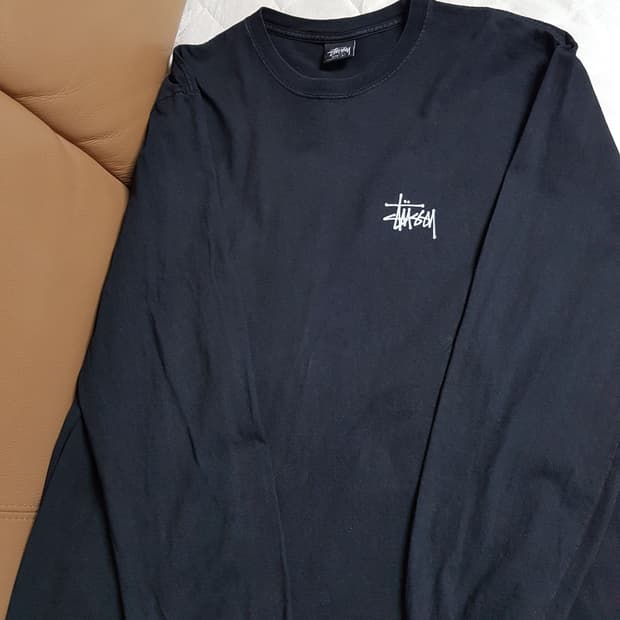 스투시 베이직 피그먼트 다이드 롱슬리브 긴팔 티셔츠 블랙