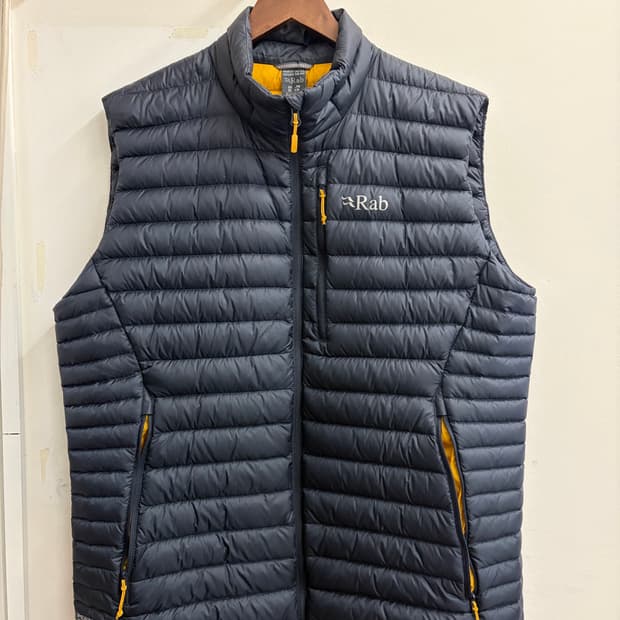 N211. 랩 Rab 경량조끼패딩