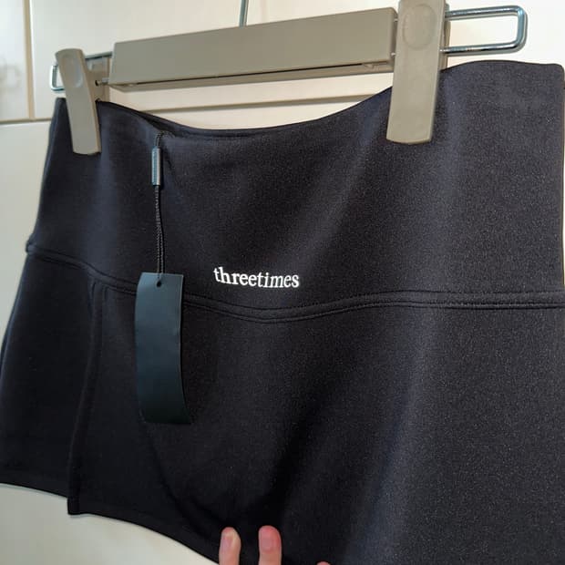 threetimes 쓰리타임즈 쓰탐 슬릿 스커트 (새 제품)