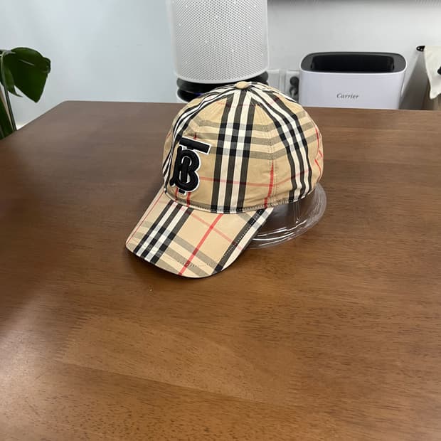 버버리 노바체크 볼캡