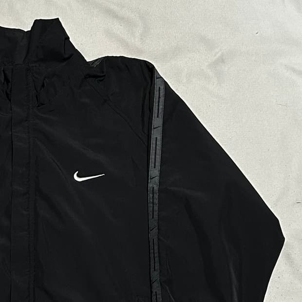 L 나이키 NRG 솔로 스우시 트랙 자켓