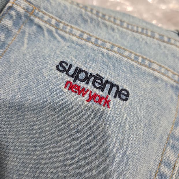 슈프림 배기진 라이트워시드 인디고