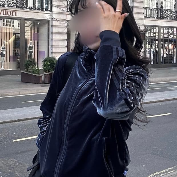 아디다스 럭셔리벨루어 져지 네이비