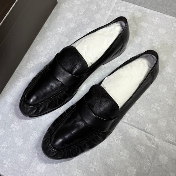 [44] 더로우 소프트 로퍼 블랙