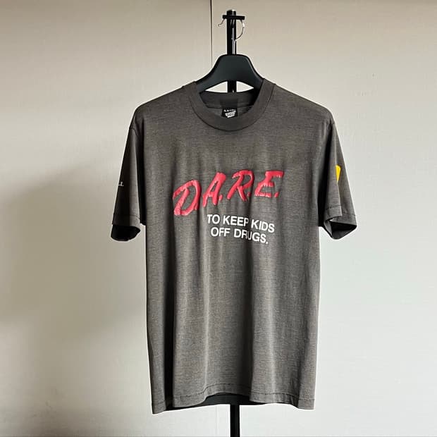 빈티지 dare 유머 반팔 티셔츠