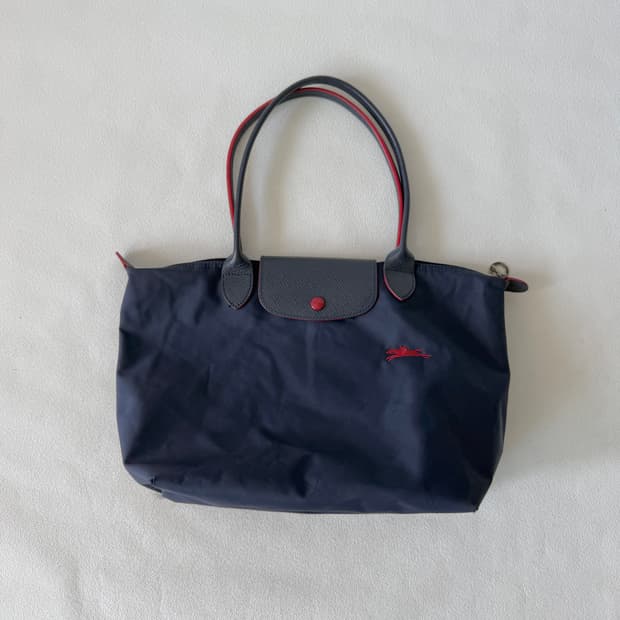 롱샴(Longchamp) 르 플리아쥬백(바닥 모서리 사용감)